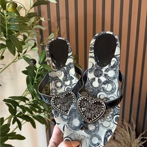 Coach Black and White Heart Women's Poppy Flip Flops Y2K